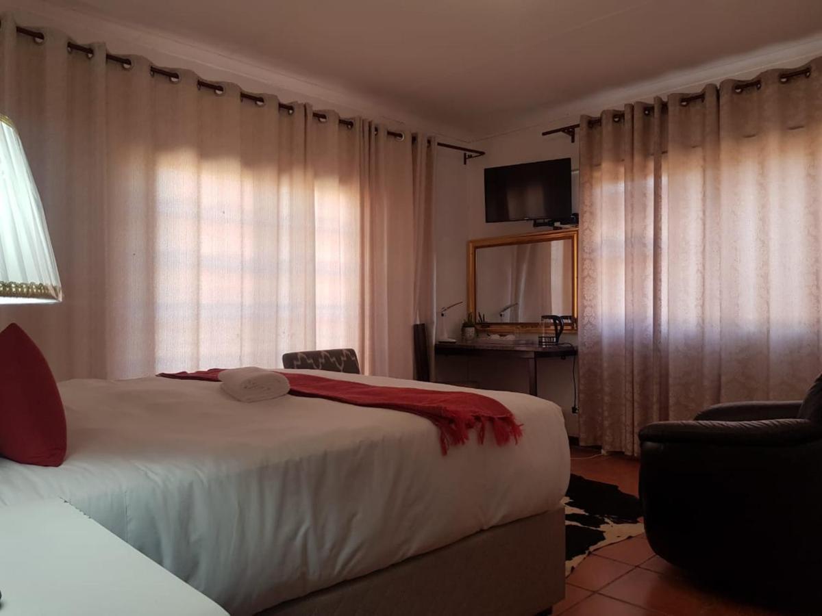 Отель Aloe 40 Бургерсфорт Экстерьер фото